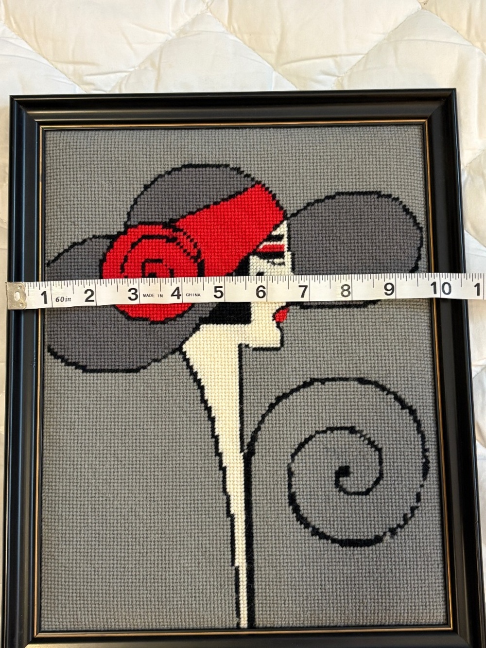 Vintage Framed Art Deco Style Needlepoint – "Lady in Red Rose Hat" - Picture 3 of 6